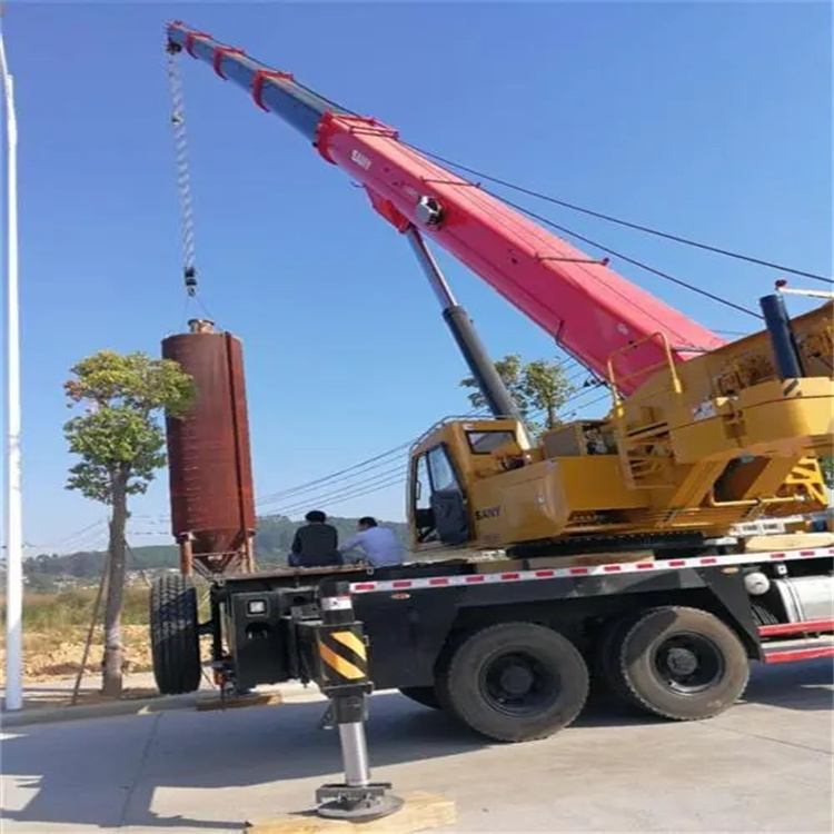 都江堰专业吊车租赁多少钱