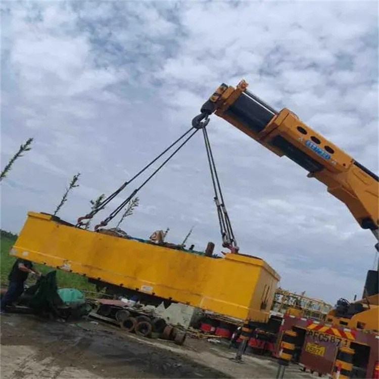 都江堰随车吊吊集装箱怎么吊